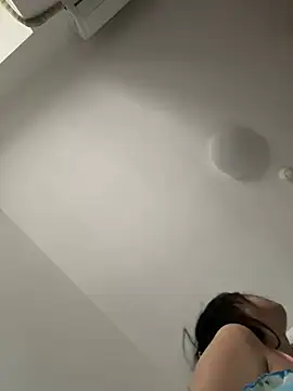 Snapshot of jinj-a chatting on 18, 2, 2025 jinj-a online show from 18, 2, 2025