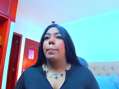 emma purple  online show from 30, 9, 2025