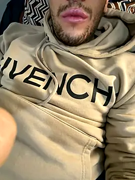 yaxxx03 online show from 21, 11, 2025