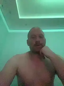 Krzysiekg123 online show from 7, 10, 2025