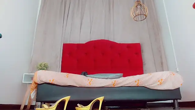 katha Crawford online show from 22, 10, 2025