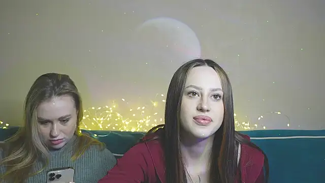 Snapshot of girlstirp chatting on 10, 3, 2025 girlstirp online show from 10, 3, 2025