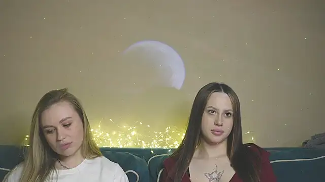 Snapshot of girlstirp chatting on 10, 3, 2025 girlstirp online show from 10, 3, 2025