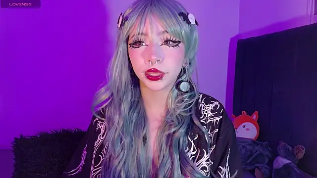 Snapshot of purplelilith3 chatting on 16, 6, 2026 purplelilith3 online show from 16, 6, 2026