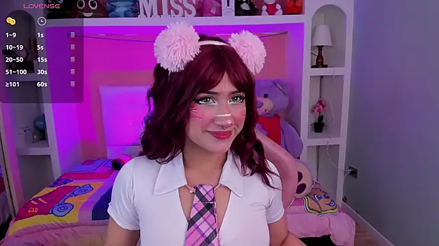 Snapshot of miss___megan chatting on 20, 4, 2026 miss megan online show from 20, 4, 2026
