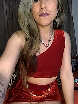 Tiff Doll online show from 21, 11, 2025