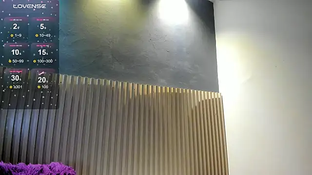 Aida-nicolle online show from 24, 2, 2025