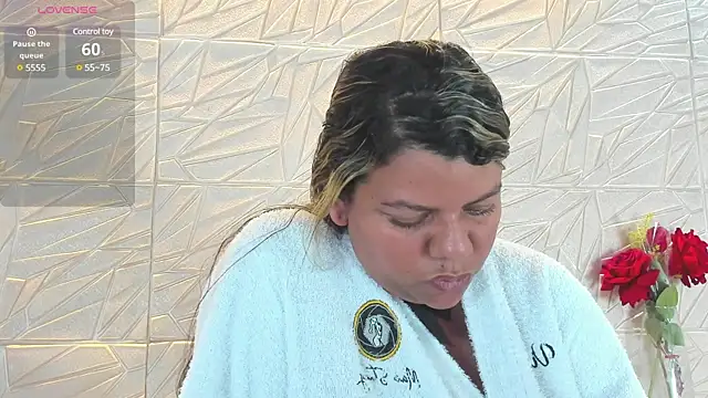 Aida-nicolle online show from 10, 3, 2025