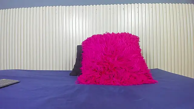 Aida-nicolle online show from 9, 9, 2025