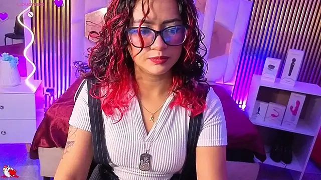 kristen tay online show from 6, 3, 2026