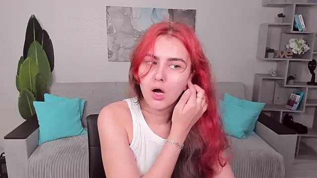 GabriellaMays online show from 15, 9, 2025