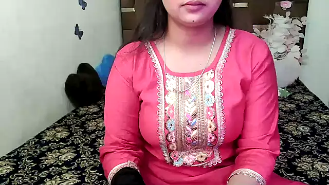 Snapshot of megancatluna chatting on 27, 10, 2025 megancatluna online show from 27, 10, 2025