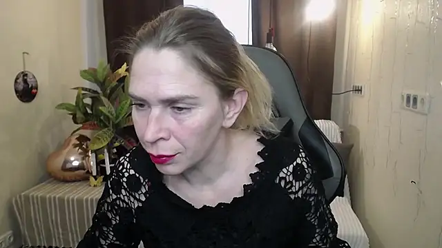 Snapshot of TessaDaybreak chatting on 27, 2, 2025 TessaDaybreak online show from 27, 2, 2025