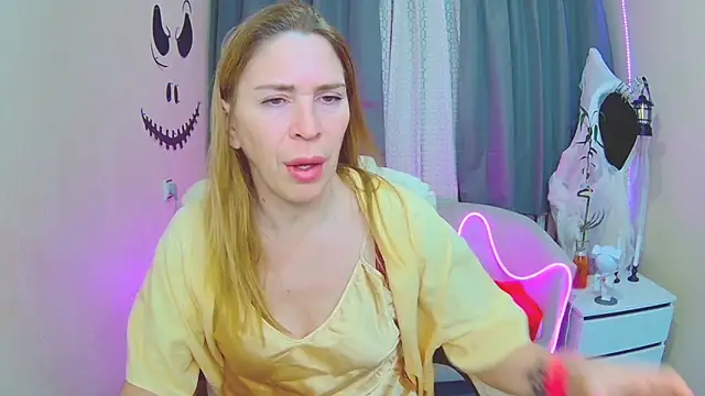 TessaDaybreak online show from 4, 11, 2025