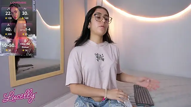 lucelly 15 online show from 17, 10, 2025