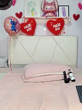 Snapshot of MeliLove- chatting on 15, 2, 2025 MeliLove- online show from 15, 2, 2025