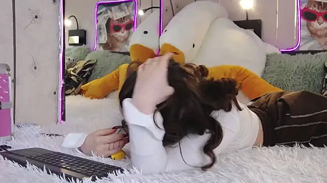 -Amora online show from 10, 3, 2025