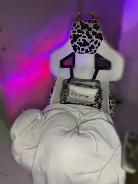  ivyginger online show from 9, 4, 2026