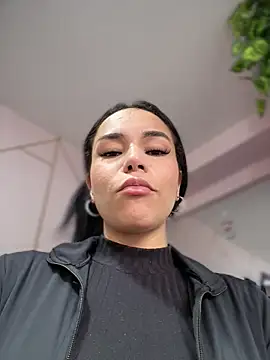 Naatalia online show from 27, 11, 2025