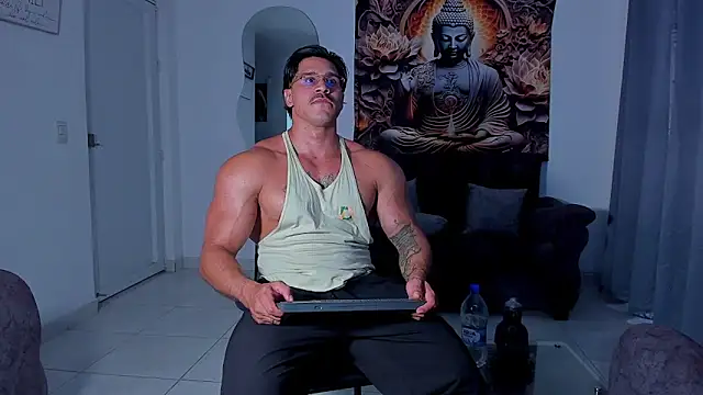 Valentino Dosantos  online show from 28, 10, 2025