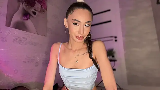 Snapshot of alissadreams chatting on 26, 4, 2026 alissadreams online show from 26, 4, 2026