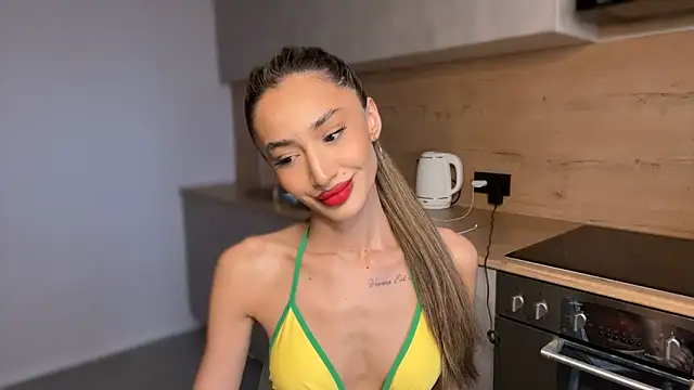 Snapshot of alissadreams chatting on 31, 5, 2026 alissadreams online show from 31, 5, 2026