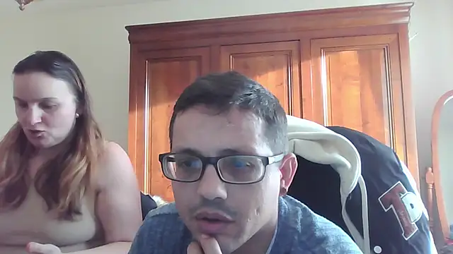 Snapshot of cpl9142 chatting on 18, 2, 2025 cpl9142 online show from 18, 2, 2025