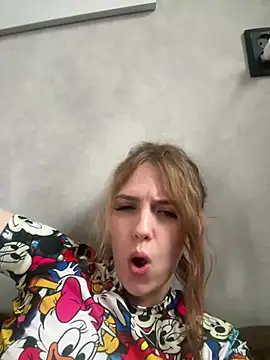 Snapshot of MilaSwe chatting on 12, 3, 2025 MilaSwe online show from 12, 3, 2025