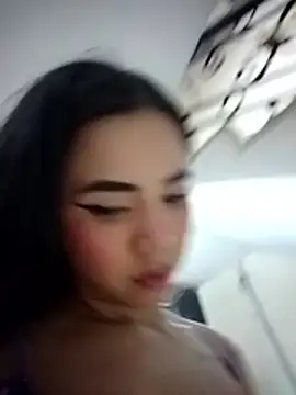 Snapshot of Natty_roberts_ chatting on 3, 3, 2026 Natty roberts online show from 3, 3, 2026