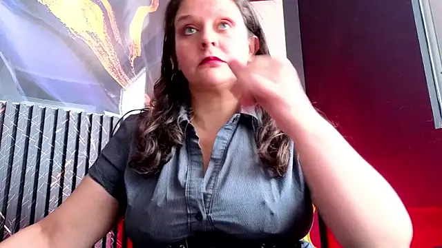 Snapshot of AmandaKovich chatting on 3, 7, 2026 AmandaKovich online show from 3, 7, 2026