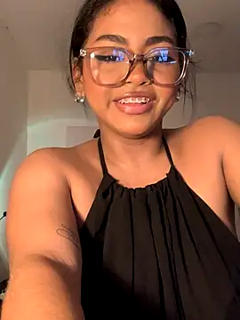 Snapshot of Dahiana_Giil chatting on 23, 9, 2025 Dahiana Giil online show from 23, 9, 2025