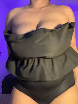 Dahiana Giil online show from 14, 4, 2026