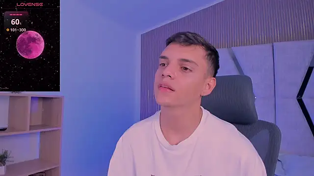 JacobRoberts1 online show from 4, 11, 2025