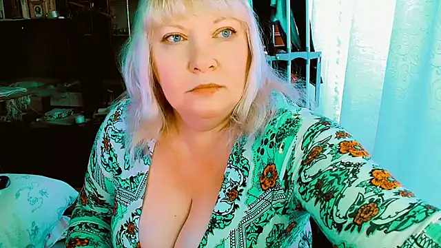 FlowerButterf online show from 4, 10, 2025