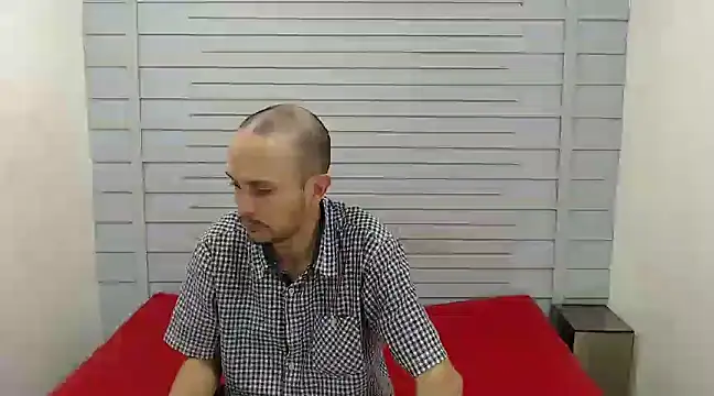 JhonTorres018 online show from 21, 2, 2025