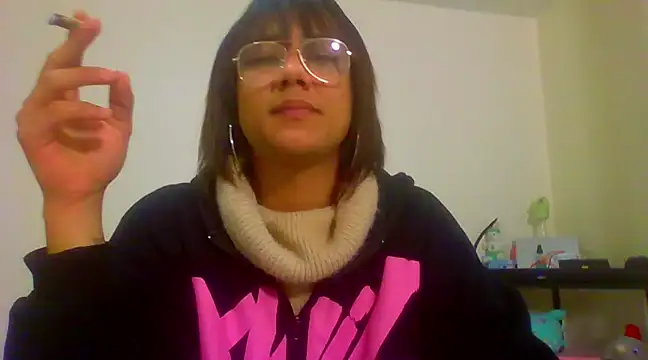 Queenblackx1 online show from 20, 2, 2025