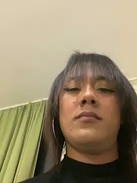 Queenblackx1 online show from 8, 3, 2025