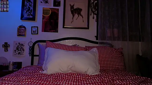 sinfulblonde1 online show from 28, 11, 2025