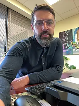 plaintreebull online show from 28, 7, 2026