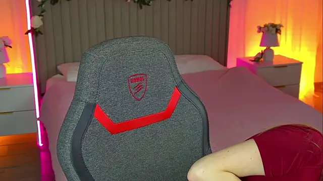 EveMundie online show from 28, 10, 2025