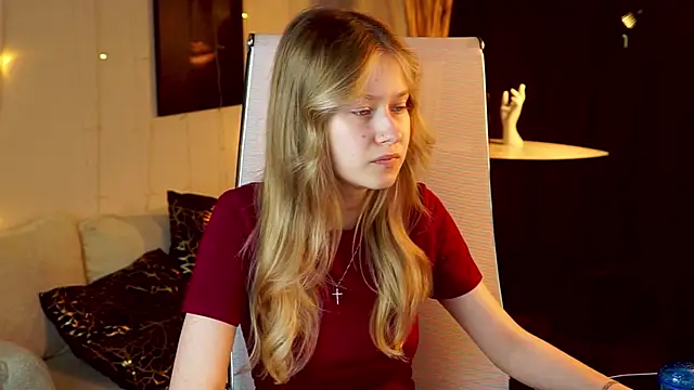 Snapshot of EveMundie chatting on 25, 5, 2026 EveMundie online show from 25, 5, 2026