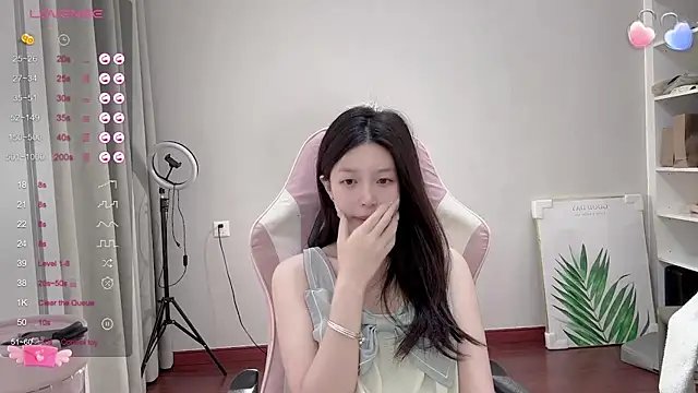 Snapshot of YaYa-521 chatting on 24, 9, 2025 YaYa-521 online show from 24, 9, 2025