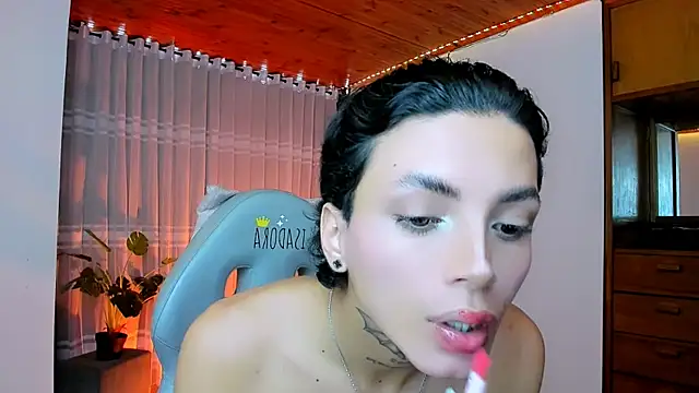 Snapshot of nilam_valker chatting on 13, 6, 2026 nilam valker online show from 13, 6, 2026