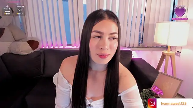 Snapshot of Ivanna_West chatting on 10, 3, 2025 Ivanna West online show from 10, 3, 2025