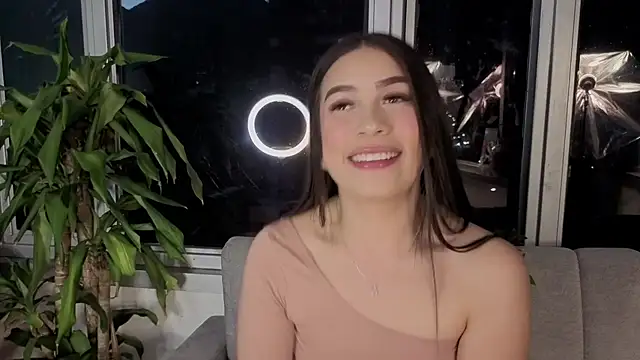 Snapshot of Ivanna_West chatting on 23, 9, 2025 Ivanna West online show from 23, 9, 2025