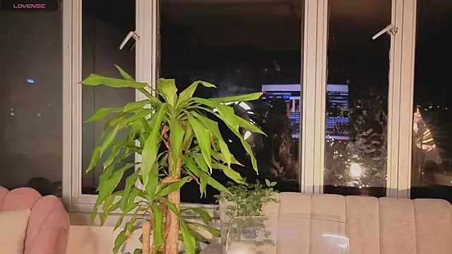 Ivanna West online show from 28, 10, 2025