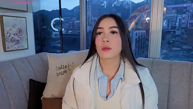 Snapshot of Ivanna_West chatting on 5, 2, 2026 Ivanna West online show from 5, 2, 2026