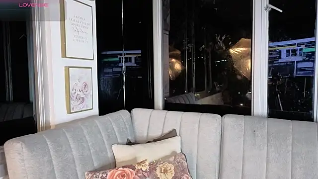 Snapshot of Ivanna_West chatting on 12, 2, 2026 Ivanna West online show from 12, 2, 2026