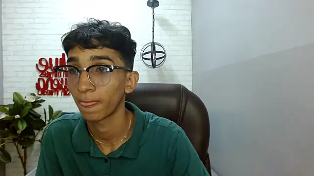 Snapshot of Martin_Linares chatting on 17, 2, 2025 Martin Linares online show from 17, 2, 2025