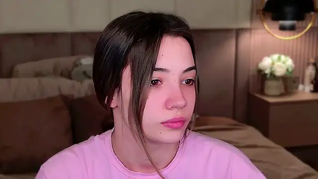 Alice Deleon online show from 1, 3, 2025